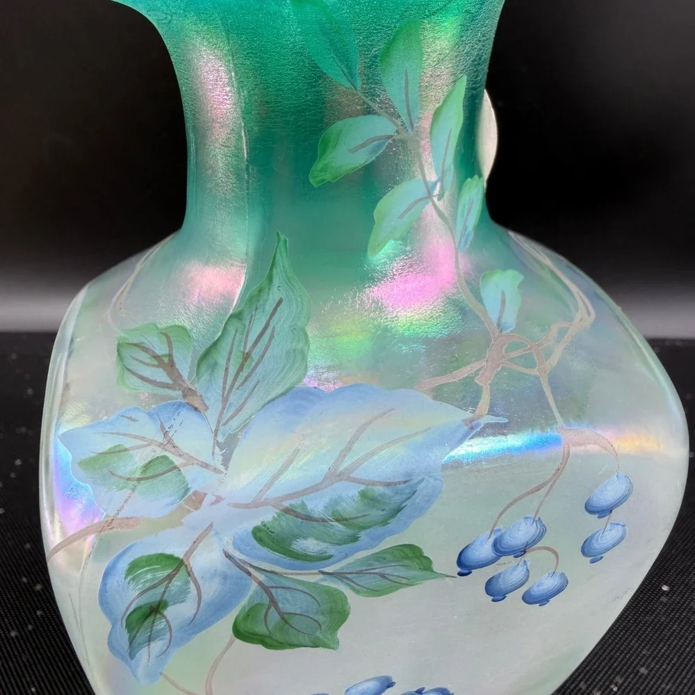 Fenton‎ New Century XXI Green Opalescent Iridescent Hand Painted Blueberry Vase